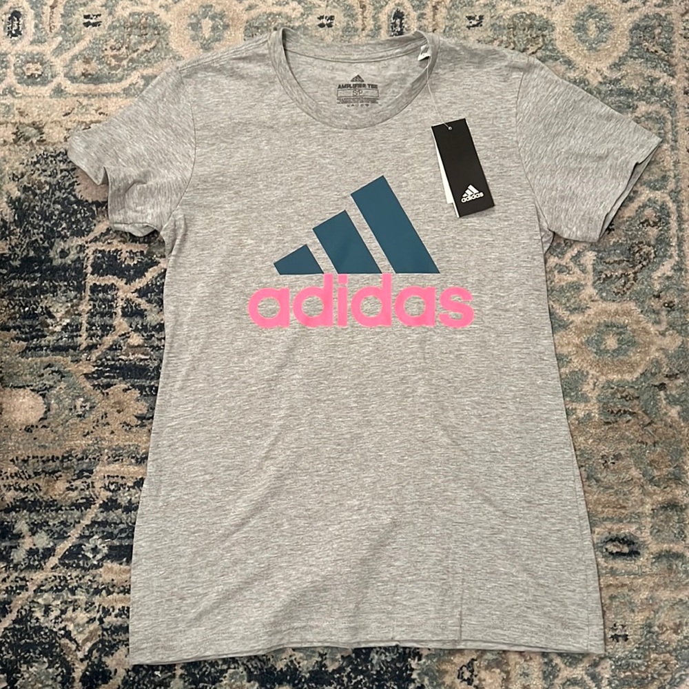 Adidas Amplifier Women’s Tee | Grey, Small